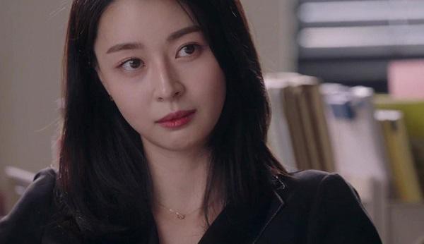 Bố mẹ ở quê lên thăm nhà, mẹ chồng tương lai nói 1 câu khiến tôi hủy hôn ngay