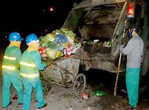 TP.HCM: Hoàn tất việc chuyển đổi phương tiện thu gom rác dân lập đến năm 2025