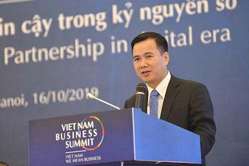 Thứ trưởng Bộ Khoa học & Công nghệ Bùi Thế Duy phát biểu tại VBS 2019. (Ảnh: DĐDN)