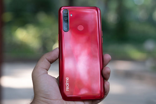 Trên tay Realme 5s vừa ra mắt, giá hơn 3 triệu