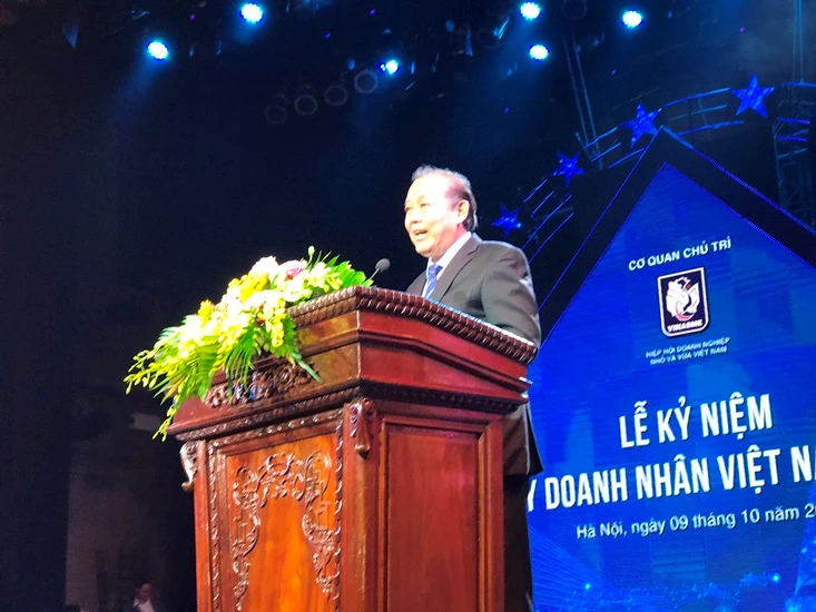 Mr. Truong Hoa Binh - Politburo member, Standing Deputy Prime Minister spoke and directed at the ceremony. (Photo: Thế Hiển). Mr. Truong Hoa Binh - Politburo member, Standing Deputy Prime Minister spoke and directed at the ceremony. (Photo: Thế Hiển).