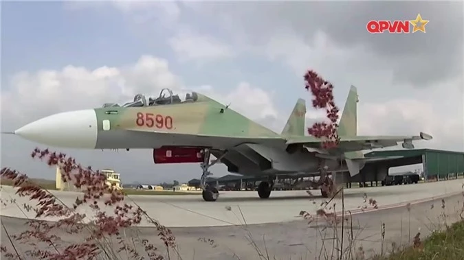 Hinh anh tiem kich Su-27 cua Khong quan Viet Nam nhung ngay con 