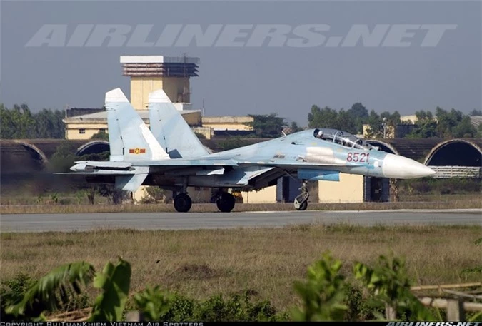 Hinh anh tiem kich Su-27 cua Khong quan Viet Nam nhung ngay con 