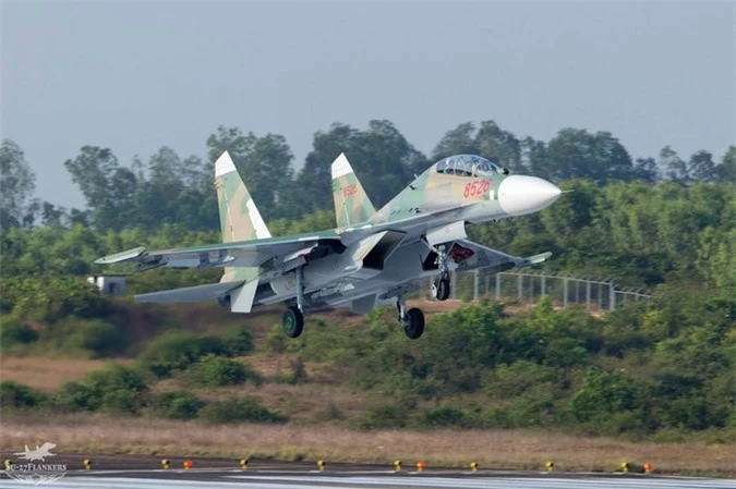 Hinh anh tiem kich Su-27 cua Khong quan Viet Nam nhung ngay con 