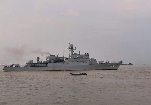 Mới đây hình ảnh tàu hộ vệ săn ngầm số hiệu 20 lớp Pohang của Hải quân Việt Nam được nâng cấp bằng các ống phóng KT-184 của tên lửa hành trình chống hạm Kh-35 Uran-E đã xuất hiện và thu hút sự quan tâm sâu sắc của truyền thông quốc tế.
