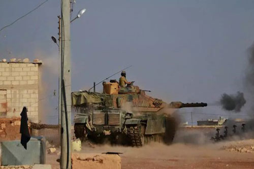 Dùng vũ khí hạng nặng, quân đội Syria và liên quân Thổ Nhĩ Kỳ giao tranh ác liệt