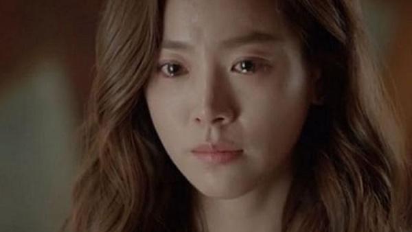 Nhận cuộc gọi từ mẹ chồng tương lai, tôi bật khóc chia tay người yêu "soái ca"