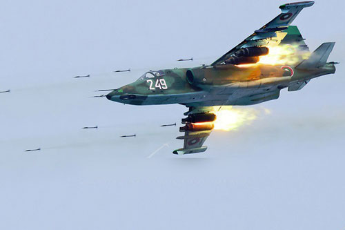 Su-25 sẵn sàng dội bom nếu lực lượng quân cảnh Nga bị tấn công