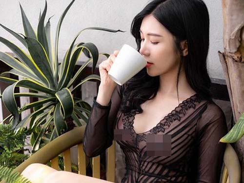 Tình cũ Quang Lê nói gì khi bị tung ảnh phản cảm?