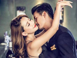 Chồng chỉ là 'diễn viên đóng thế' khi vợ trẻ xa nhân tình