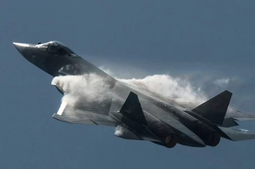 Tiêm kích tàng hình thế hệ 5 Sukhoi Su-57 của Nga. Ảnh: Lenta.