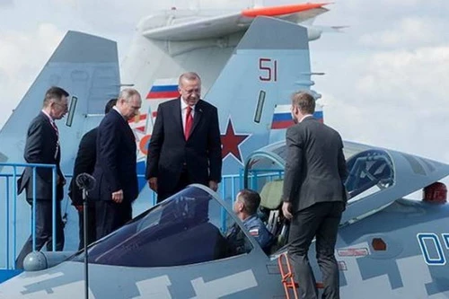 Nga ép Thổ Nhĩ Kỳ phải mua cả Su-57 thì mới đồng ý bán Su-35. Ảnh: TASS.