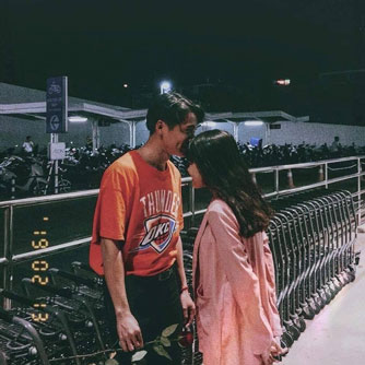 Tuổi trẻ sắp qua rồi, mình một lần yêu nhau thật tử tế đi anh