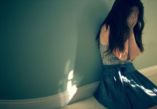 Cắn răng đẻ cho tình già đại gia một đứa con nối dõi