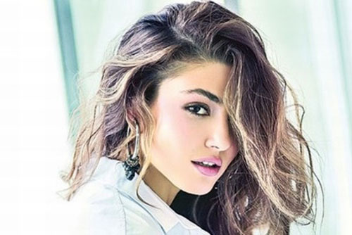 Mê đắm trước vẻ đẹp không tì vết của mỹ nữ xinh nhất thế giới