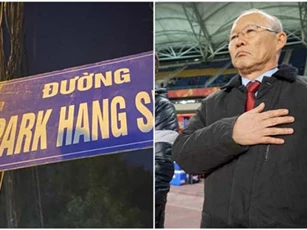 HLV Park Hang Seo bất ngờ nhận 'món quà' đặc biệt từ NHM Việt Nam