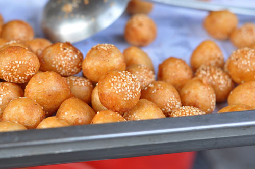 Bánh rán Ô Quan Chưởng “hớp hồn” thực khách