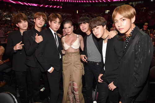 Đề cử Grammy 2020: Halsey phẫn nộ vì BTS “trắng tay”
