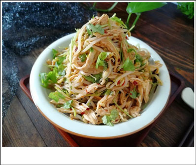 Làm món gà nộm giá đỗ xé phay "nhậu" cuối tuần