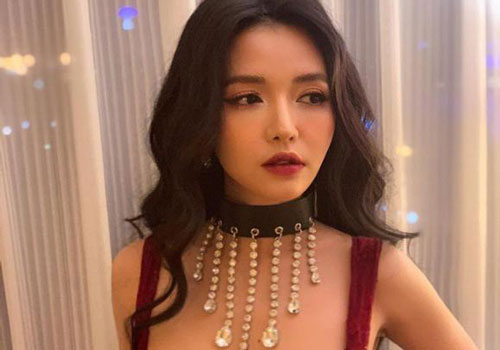 Bích Phương để lộ bằng chứng photoshop quá đà dù đẹp hết nấc