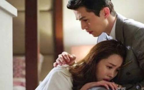 Vợ trẻ đẹp bỏ nhà theo giám đốc giàu sang, tôi làm điều khiến cô ấy nhục nhã, tủi hổ