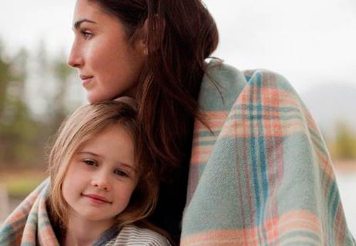 Thảng thốt mỗi lần con sống với chồng cũ báo tin bị ốm