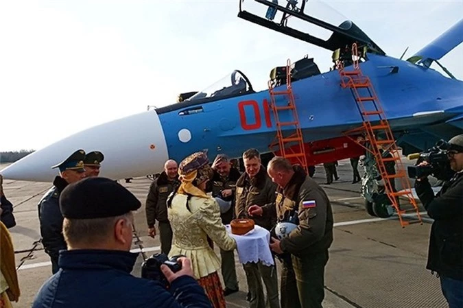 Belarus tu bo tien mua Su-30SM, Nga ra ve 