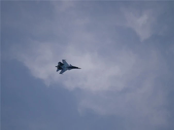 Belarus tu bo tien mua Su-30SM, Nga ra ve 