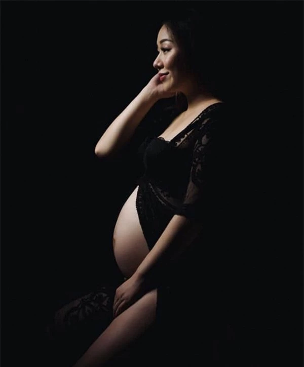 Hoa hậu gia thế khủng nhất VN mang bầu ngủ ngồi suốt 4 tháng, sinh xong vẫn đẫy đà-3