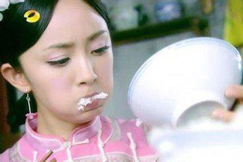 Nỗi khổ của sao Hoa ngữ khi đóng cảnh ăn uống