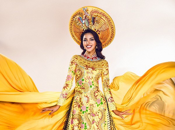 Những bộ áo dài quốc phục Việt Nam “rinh” giải cao tại cuộc thi sắc đẹp quốc tế