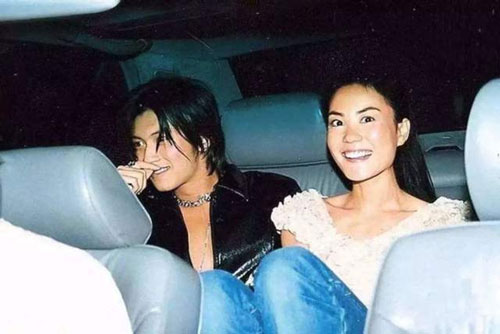 Tạ Đình Phong nửa đêm đến nhà Vương Phi