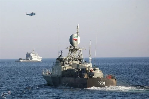 Tàu tên lửa tấn công nhanh của Hải quân Iran bị đánh giá không phải đối thủ xứng tầm của hàng không mẫu hạm Mỹ. Ảnh: Southfront.