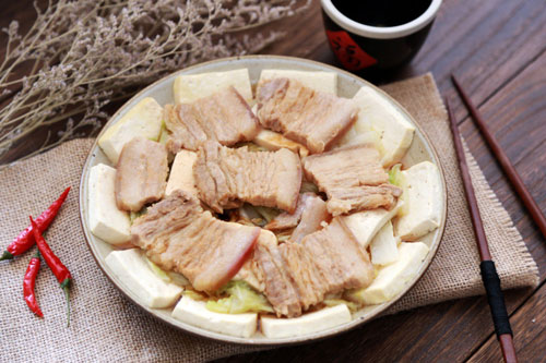 Bà ngoại tôi có món thịt hấp mềm ngọt vô đối, ai thử cũng mê tít!