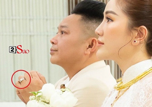Số vàng bạc, kim cương "sương sương" mà Bảo Thy và chồng đeo trong đám cưới