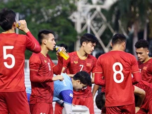HLV Park Hang-seo tiết lộ lý do "bỏ quên" số áo quan trọng