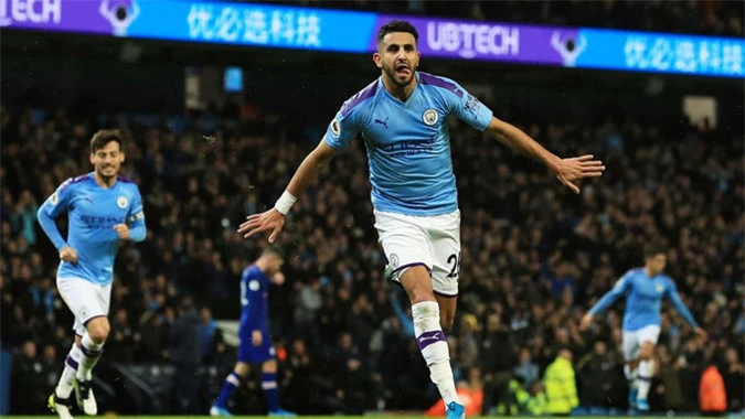 ... và một pha solo bất ngờ của Mahrez