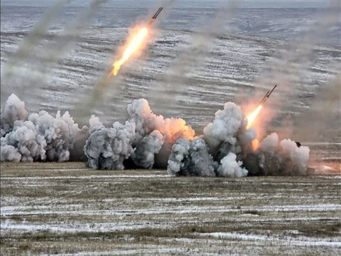 Nga chuẩn bị đưa vũ khí “vô nhân đạo” - pháo phản lực TOS-1 đến Syria? - Ảnh 2.