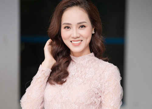 NSND Công Lý "lột xác" vẻ bề ngoài nhờ yêu bạn gái kém tuổi