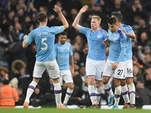 Man City lội ngược dòng ngoạn mục trước Chelsea