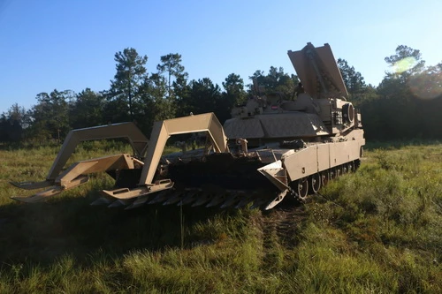 "Quái vật nhiều chân" Assault Breacher Vehicle của Công binh Mỹ. Ảnh: Defence Blog.