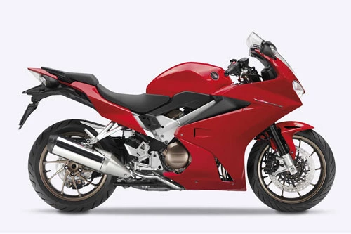 10. Honda VFR800F 2020 (giá: 13.290 euro).