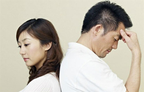 Chồng tôi thất nghiệp nhưng ba mẹ chồng vẫn đòi chu cấp