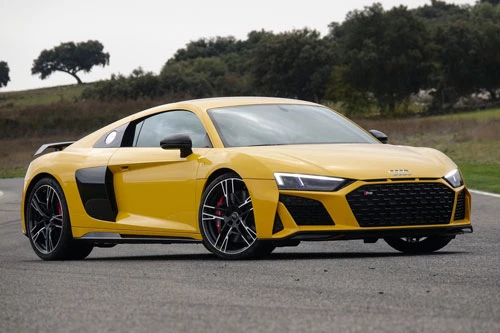 =6. Audi R8 (8,1/10 điểm).