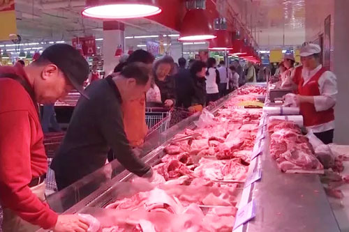 Trung Quốc ồ ạt nhập khẩu thịt lợn trên thế giới