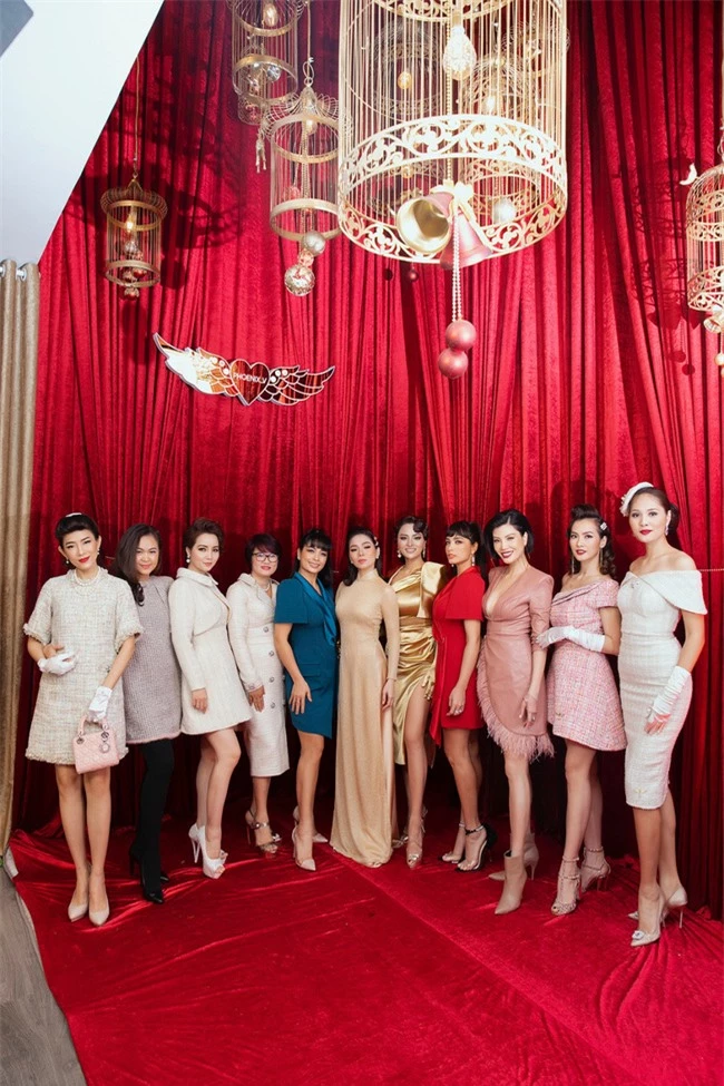 Dàn Hoa hậu, siêu mẫu đình đám cùng đổ bộ thảm đỏ thời trang của Vũ Thu Phương - Ảnh 15.