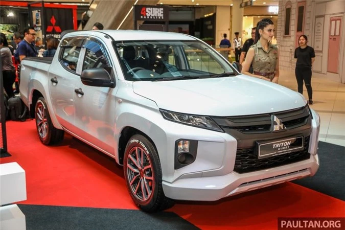 kham pha xe ban tai gam thap mitsubishi triton quest vua ra mat hinh 1