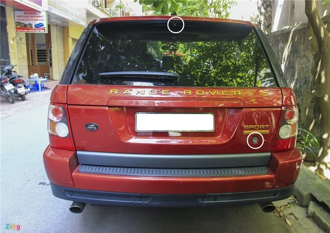 Range Rover Sport 11 nam tuoi gia hon 900 trieu dong-Hinh-4