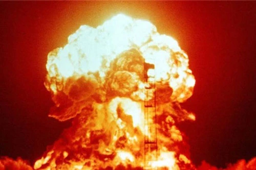 Vụ thử bom H của Mỹ năm 1953. Ảnh: Nuclear Test