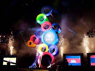 Thảm họa SEA Games 30: Tình nguyện viên 'khóc dở mếu dở'